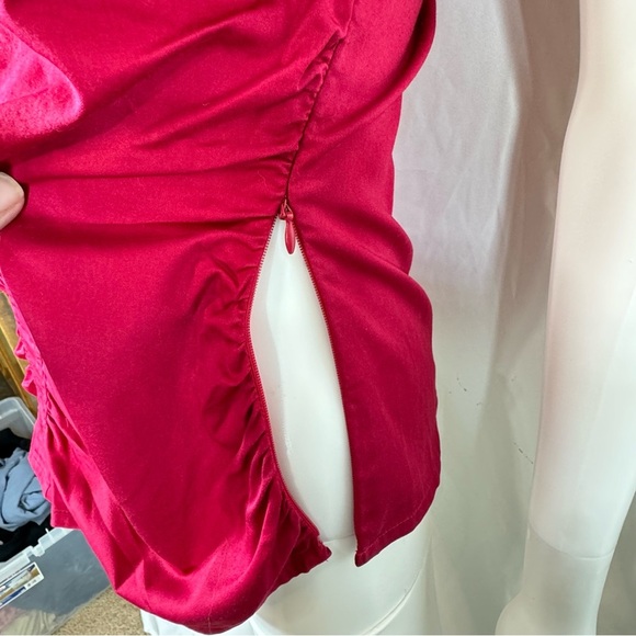 Ann Taylor Ruched Front Collared V-Neck Fitted Wine Colored Blouse - Picture 3 of 7